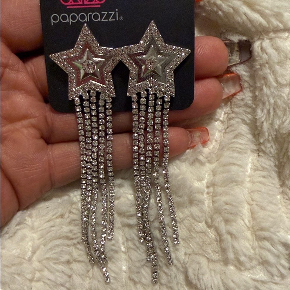 NWT Silver Star Tassel Earrings - Picture 4 of 5